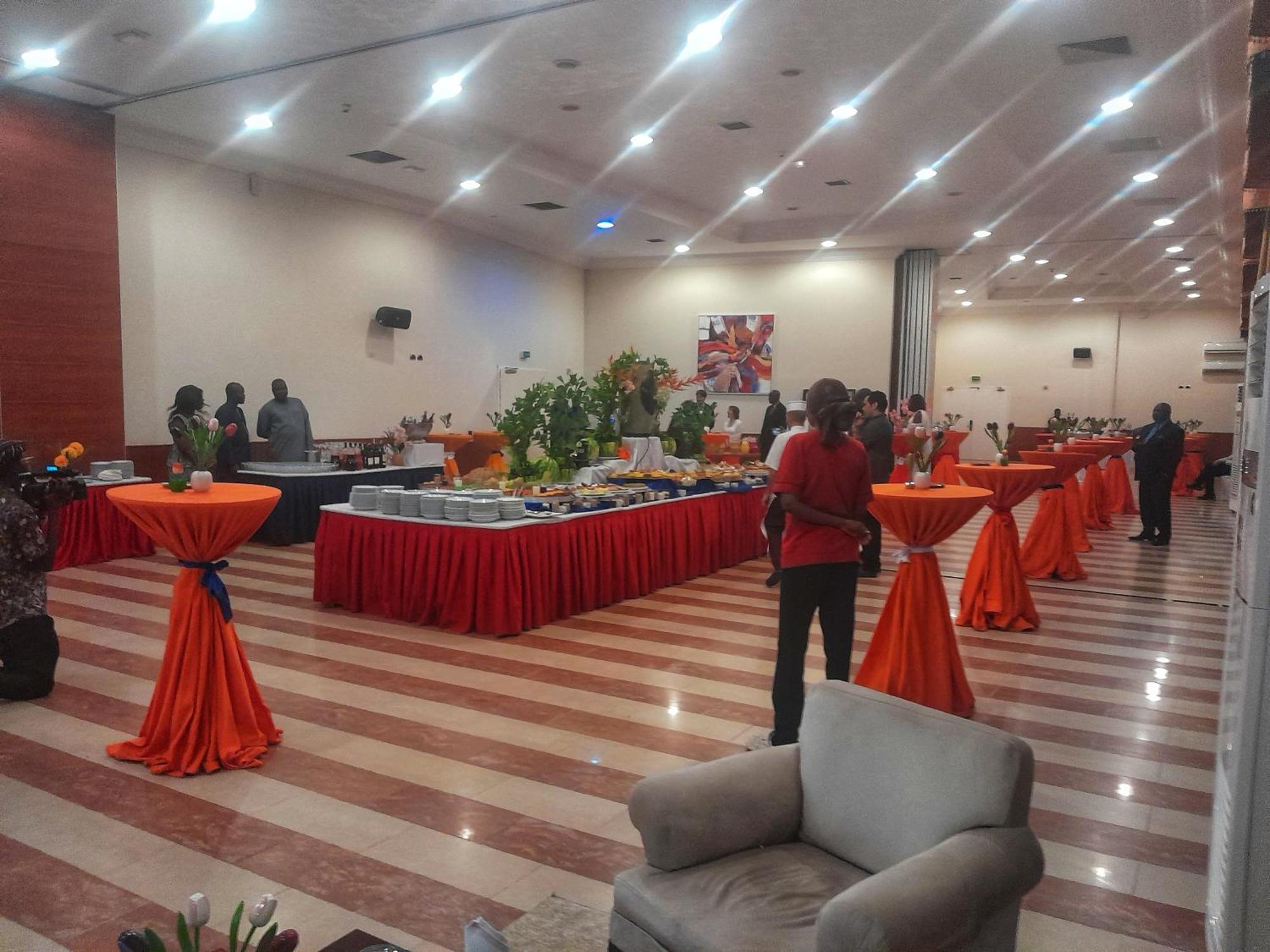 L'Amitie Hotel N'Djamena Luaran gambar