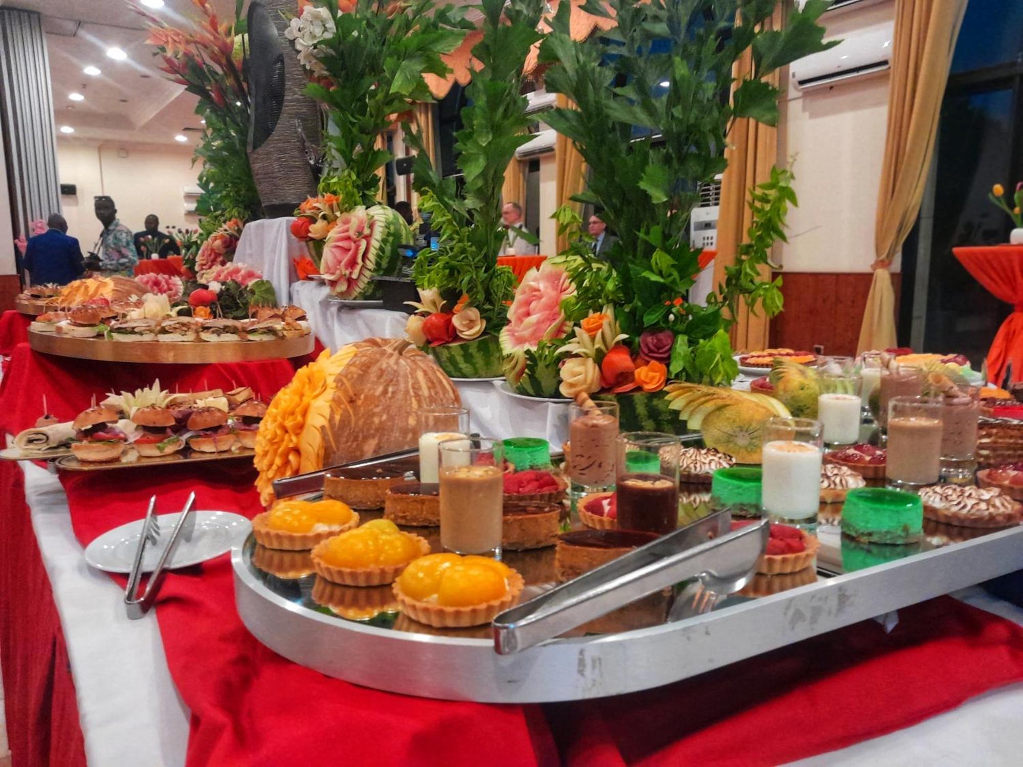 L'Amitie Hotel N'Djamena Luaran gambar