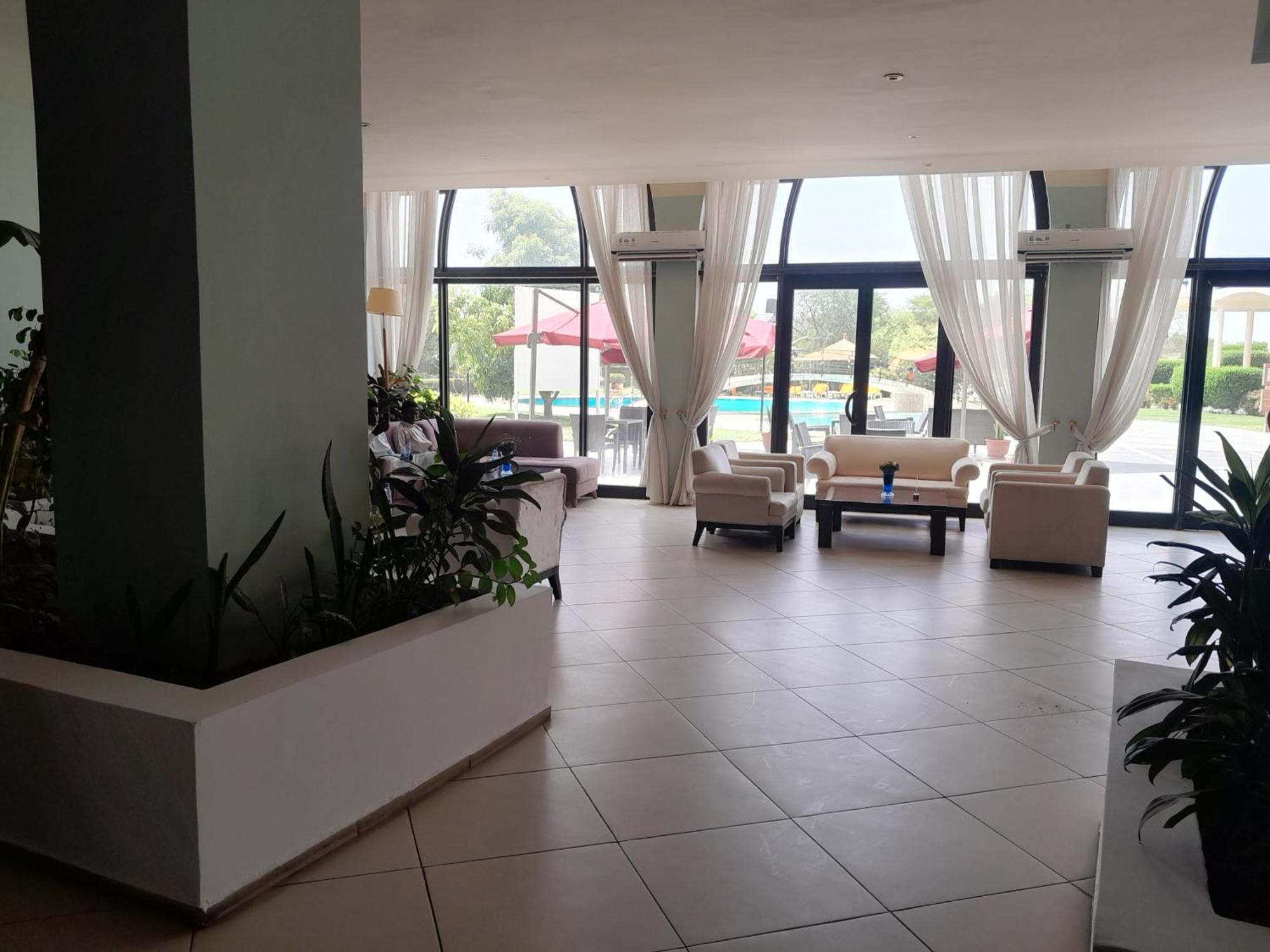 L'Amitie Hotel N'Djamena Luaran gambar