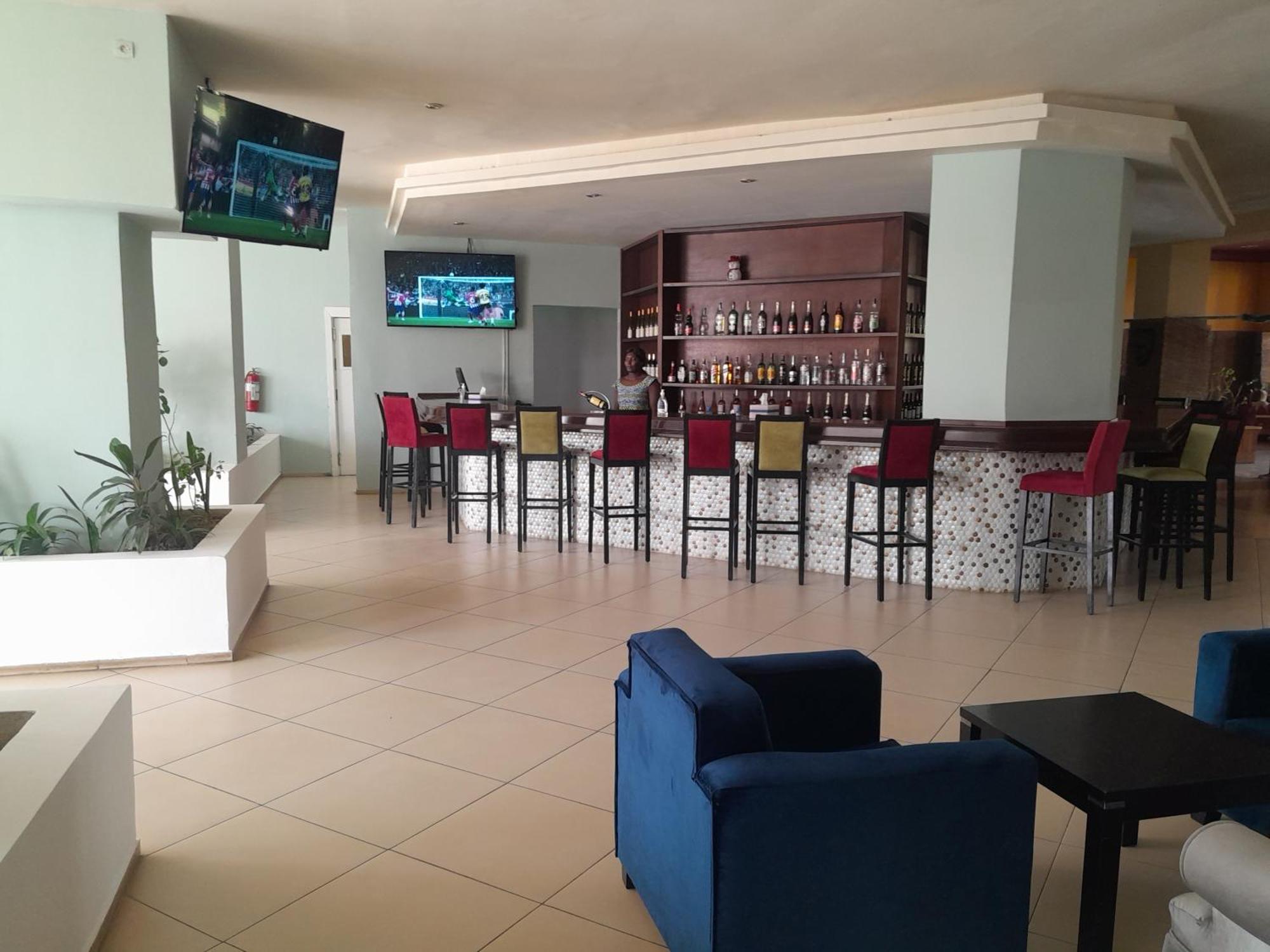L'Amitie Hotel N'Djamena Luaran gambar
