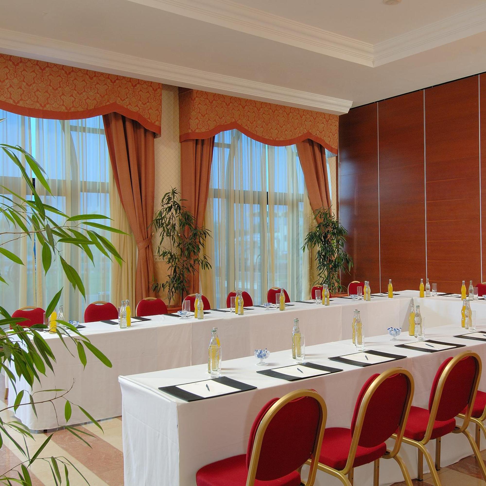 L'Amitie Hotel N'Djamena Luaran gambar